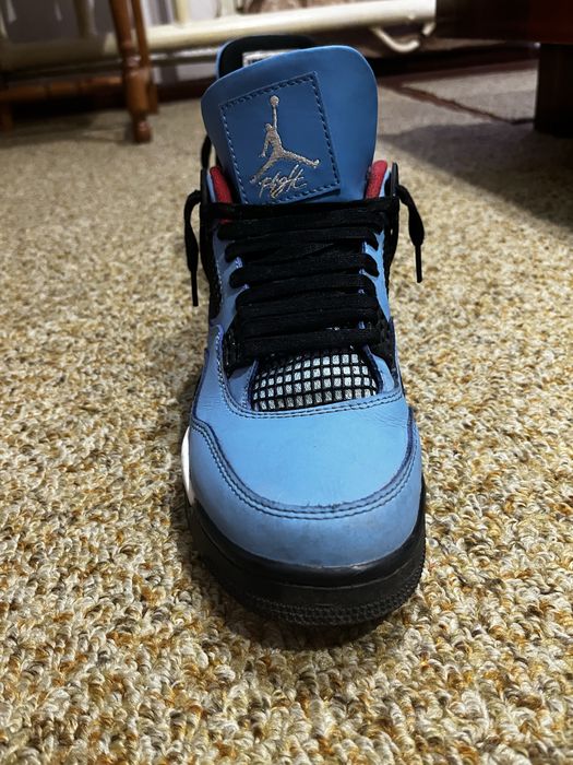 Jordan 4 retro Travis Scott