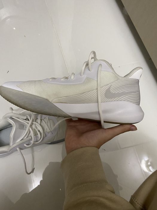 Nike Precision 4 Basketball Shoe