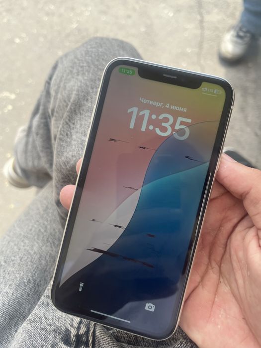 iPhone 11 White 64Gb