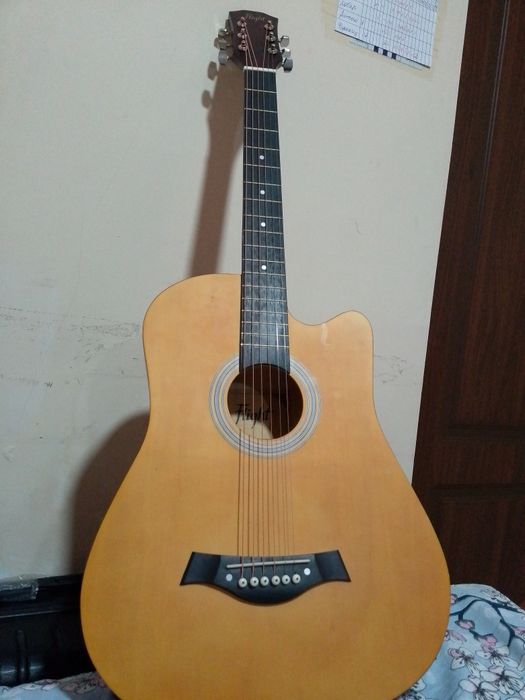 Аккустик гитара холати янги