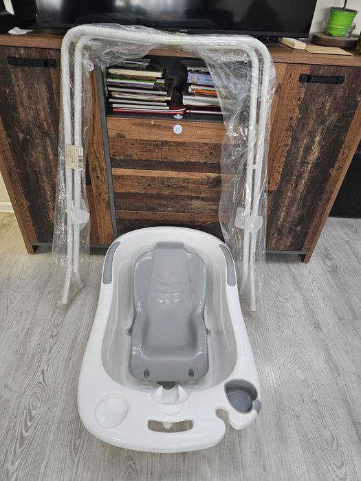 Вана със стойка Chipolino