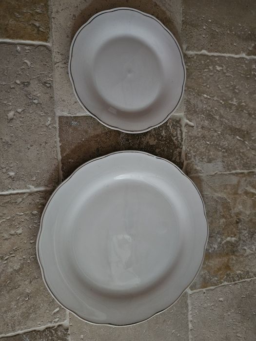 Чиния за хранене