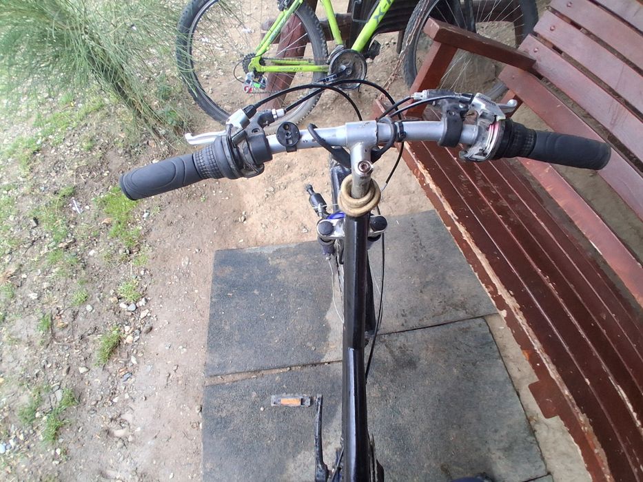 Bicicletă cu fulgera suspension