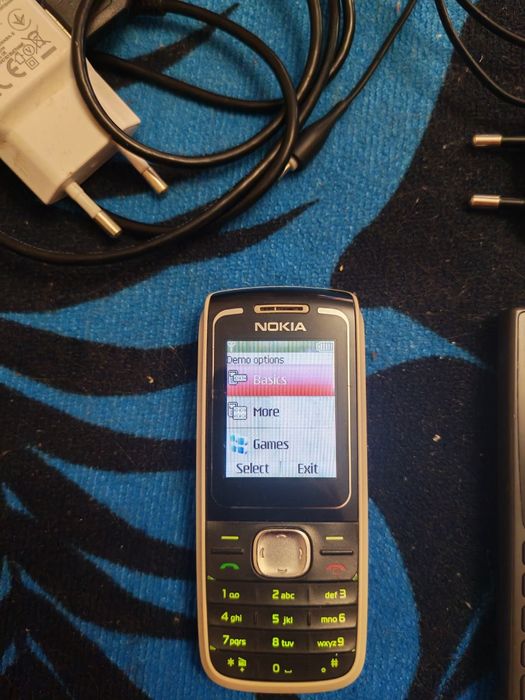 Vând Nokia  noi nouțe