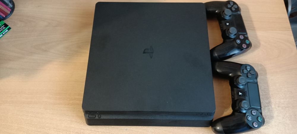 Продам PS-4 500Гб