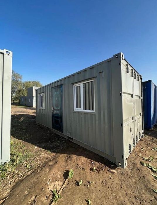 Столовая из контейнера для рабочих