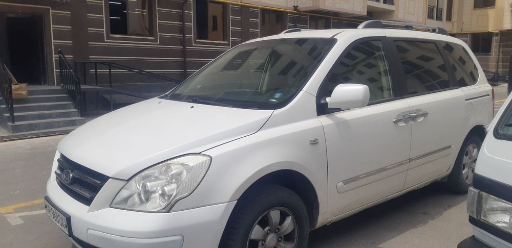 Киа карнавал 2.9 дизель. автомат каропка 2006 г