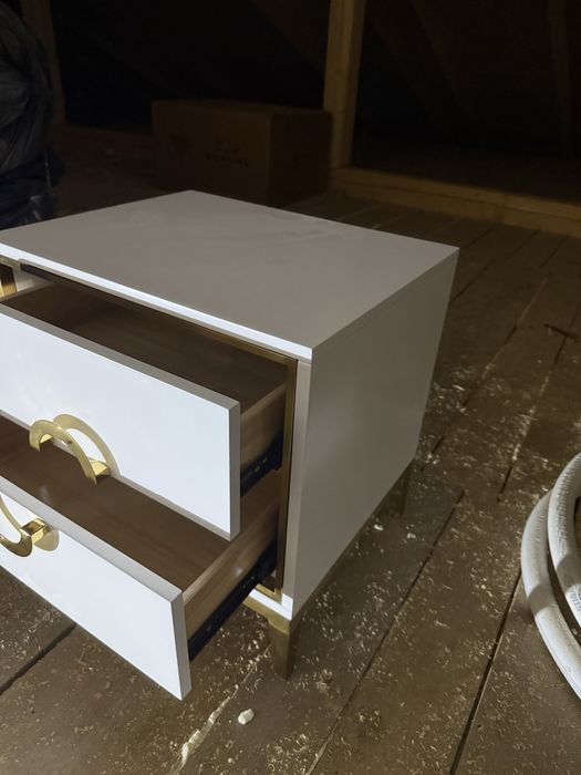 Set 2 noptiere dormitor deosebite