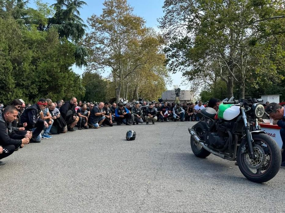 Kawasaki ZR7 custom
