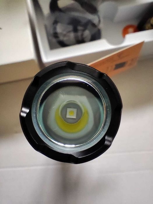 Lanterna EDC  Sofirn SR12 - 395m - set