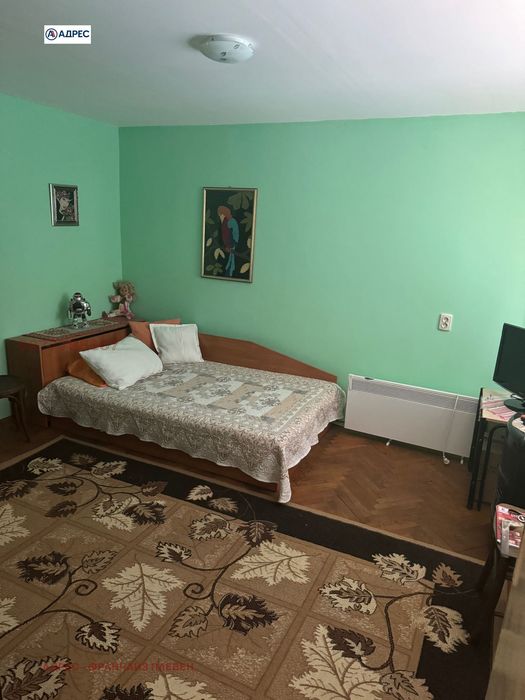 Продава се Къща в с. Вълчитрън, Област Плевен - 120 кв.м за 283 €/кв.м - Снимка #6