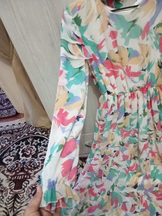 Kiyganda vapshe zoʻr turadigan Shifon koʻylak