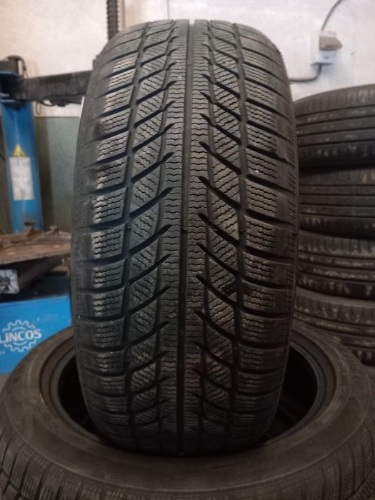 Anvelope de iarna 205 50 17