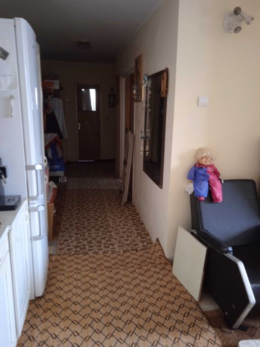 Vând apartament 2 camere spațios 85mpt , Deva.