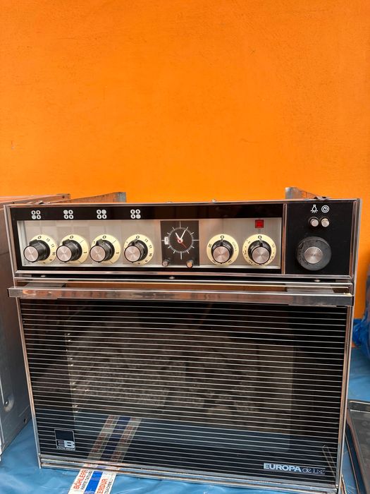 Cuptor incorporabil pe curent