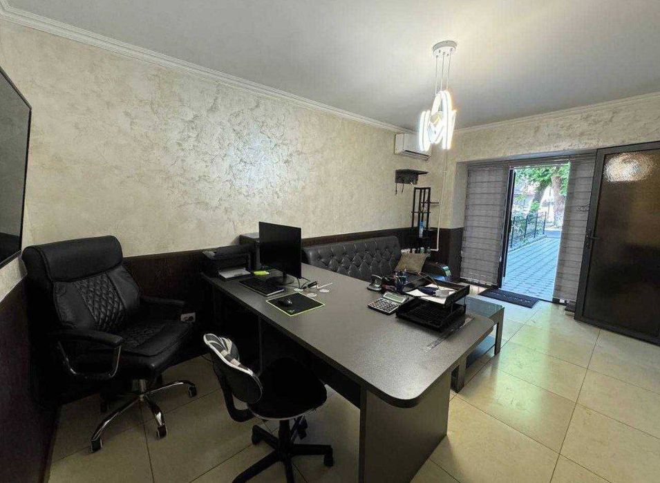 Небольшой Офис 2Комн.с Отдельным входом