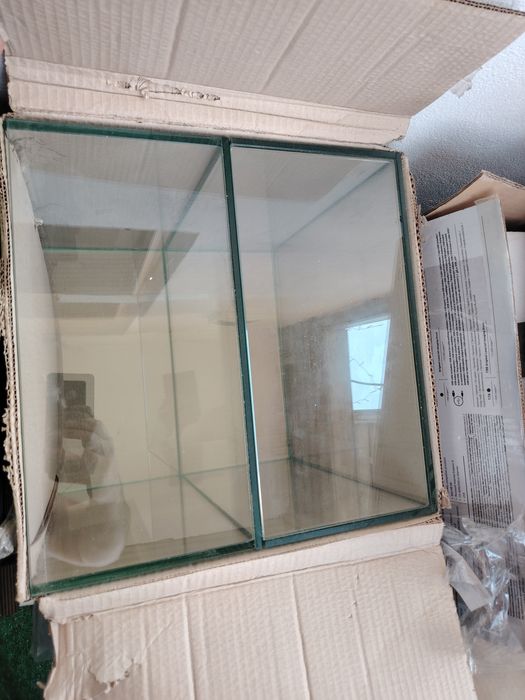 Vitrine expunere
