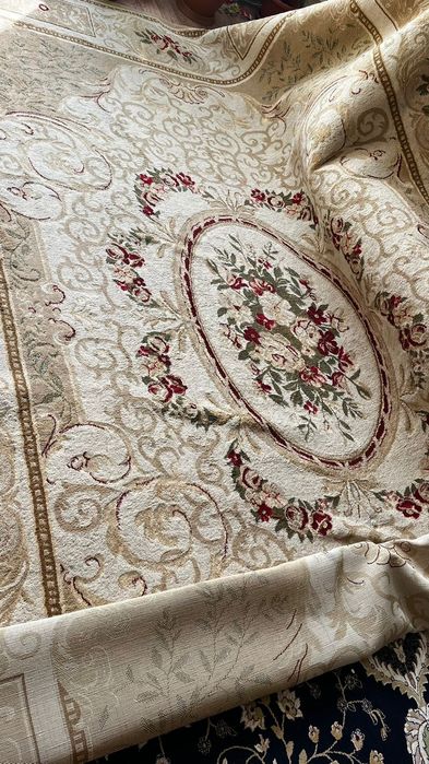 Продаётся  3×4 метр  ковёр