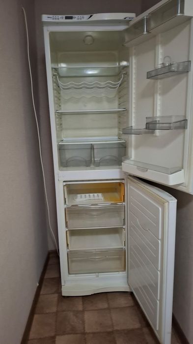 Продам холодильник