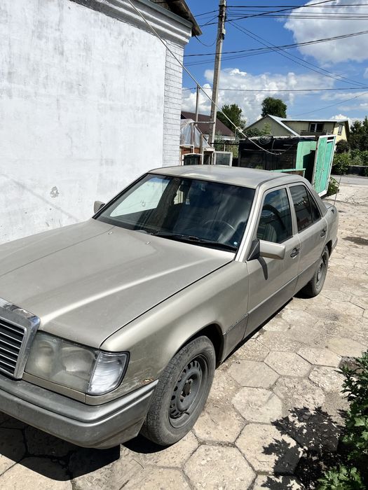 Мерседес 124