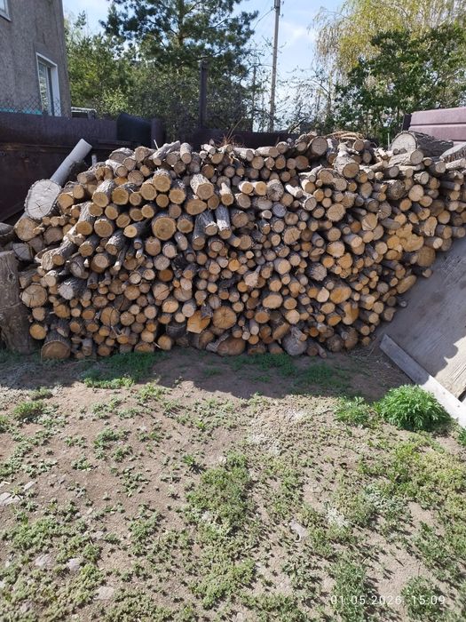 Дрова  карагач напиленные