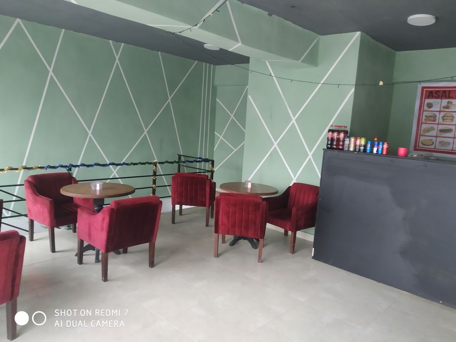 Стол 5- шт,,,стул14 шт,ва бар сотилади