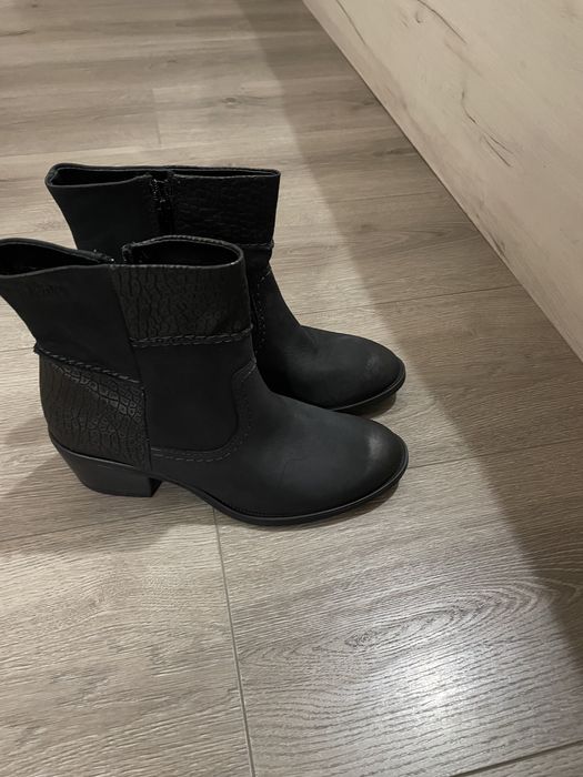 Елегантни кожени боти.НОВИ с етикет. S.Oliver