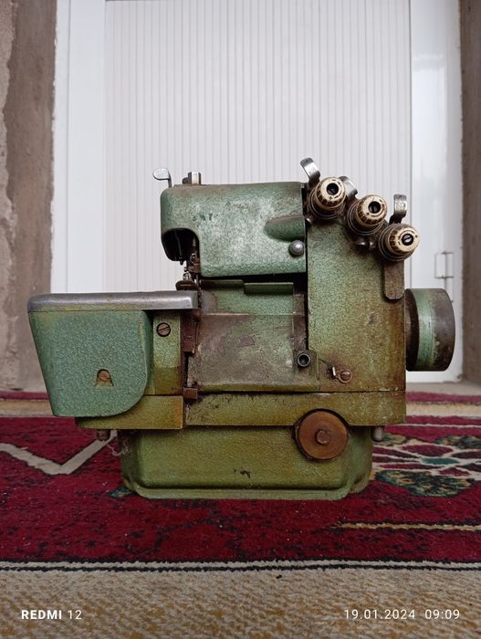 Averlok sotiladi matori bilan!