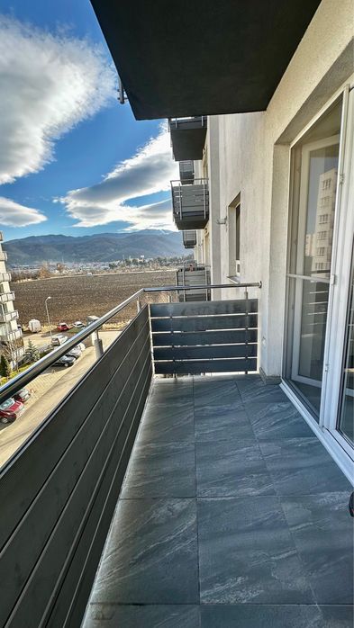 Apartament cu 2 camere de vanzare in Avantgarden Bartolomeu et 4/8