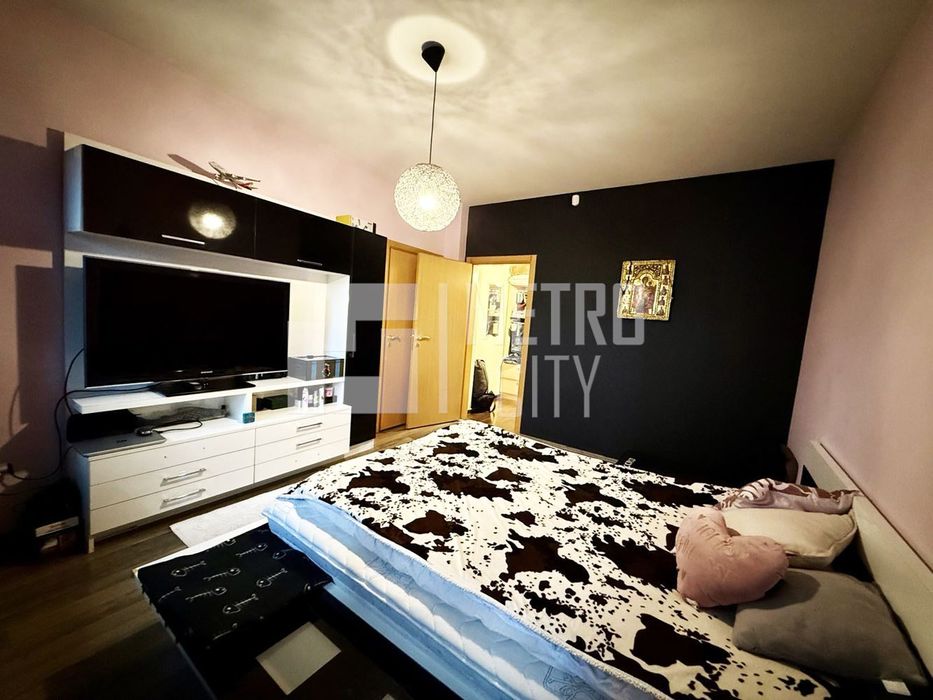 Продава се Двустаен апартамент в София, Младост 3 - 105 кв.м за 2610 €/кв.м - Снимка #8