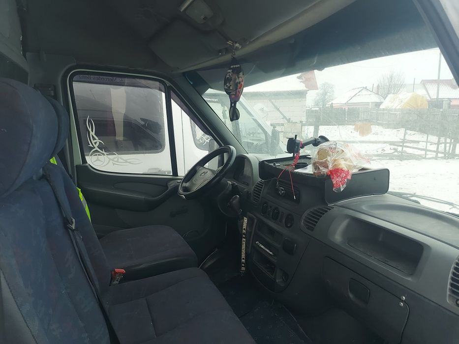 Vând mercedes sprinter