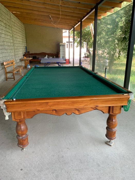 Tennis stol va bilyart sotiladi