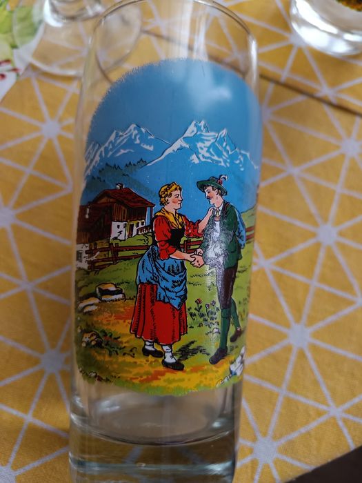 Халби и чаши за бира