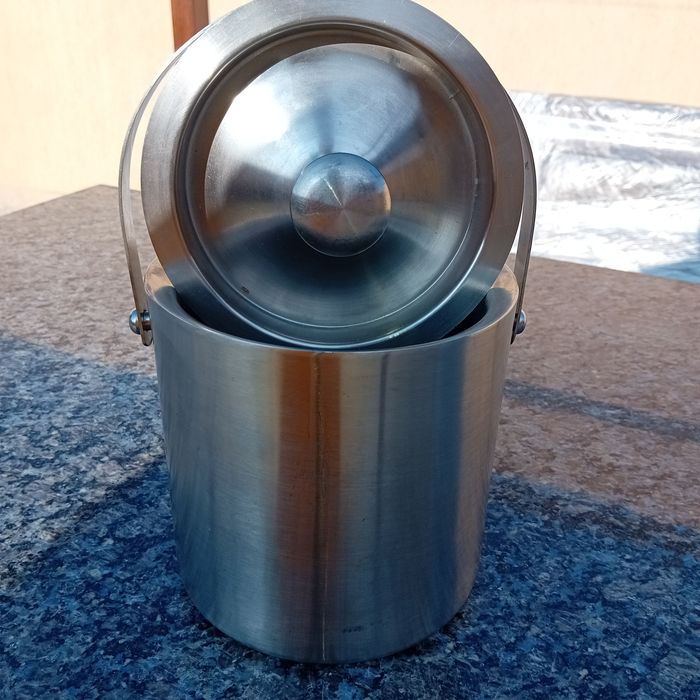 Frapieră din inox cu capac