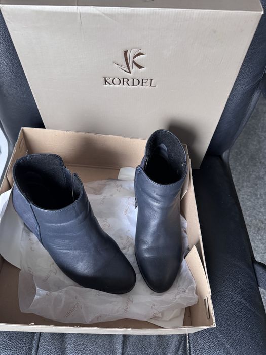 Kilipir! Ghete botine elegante, de damă, nr. 38, stare buna