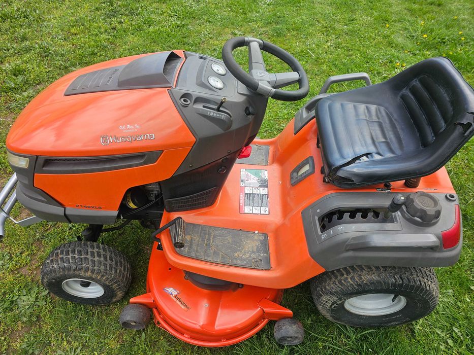 Тракторна Косачка HUSQVARNA 21. Коня. ПЕРФЕКТНА