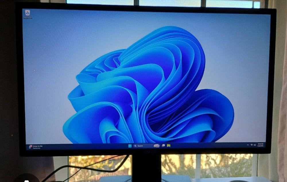 Asus геймърски монитор