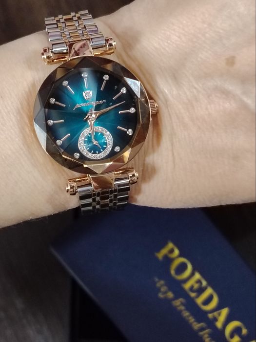 Продам женские часы