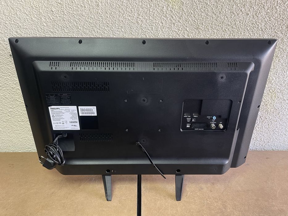 Телевизор Philips Full HD LED 32” - 32PFS4132