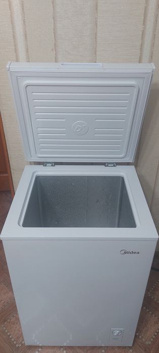 Морозильник продам