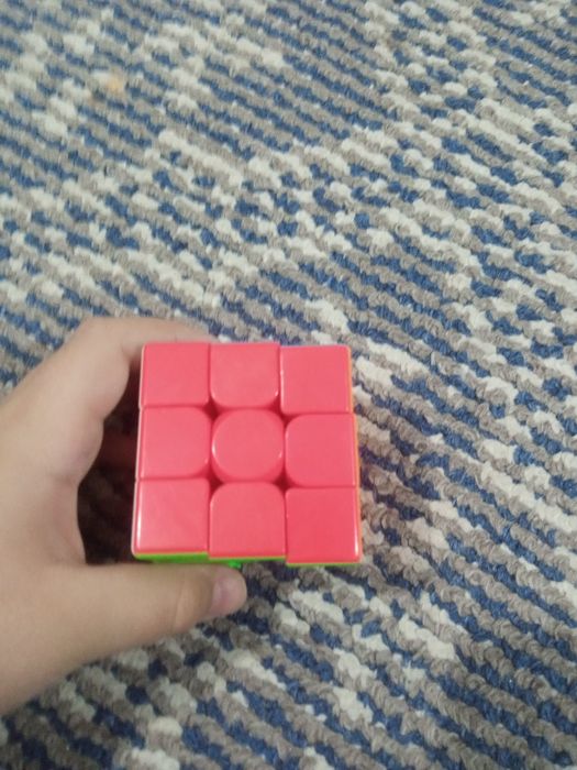 Kubik rubik aqlni charqlovchi