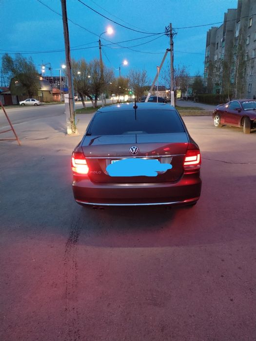 Продам машину фольксваген поло
