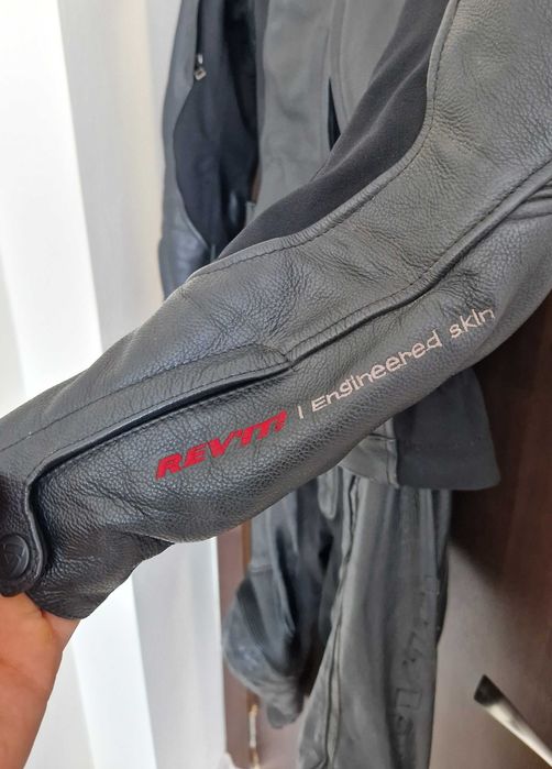 Кожен мото екип Revit