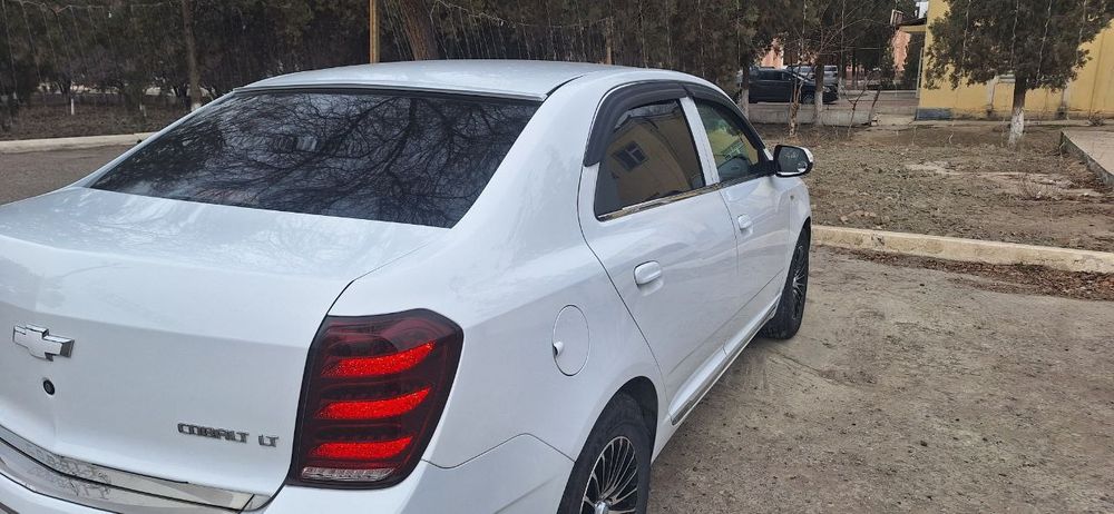 Cobalt avtomashinasi sotiladi. Soz xolatda