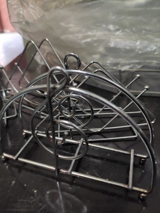 Чаши за алкохол и чинии