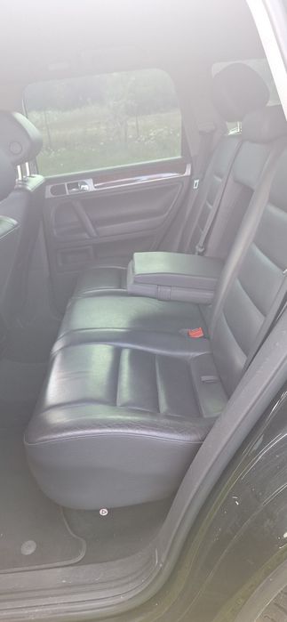 Dezmembrez volkswagen touareg 3.0 v6 BKS facelift