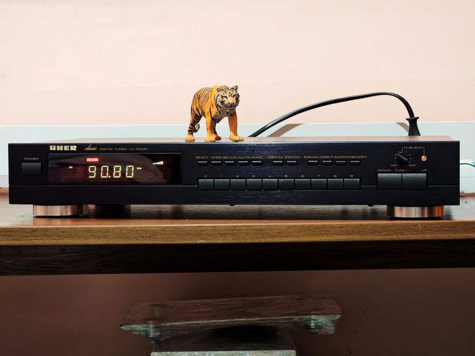 Uher UT-1000R. Tuner premium. Din vremuri de aur. Ca nou. Preț fix !