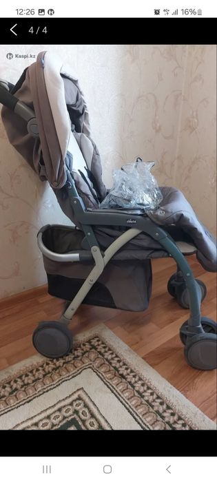 Детская коляска от Chicco