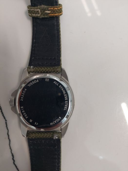 Ceas Fossil water resistant