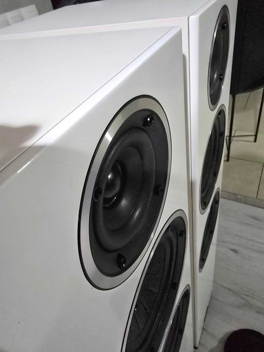 Boxe de podea Wharfedale Diamond 230 White